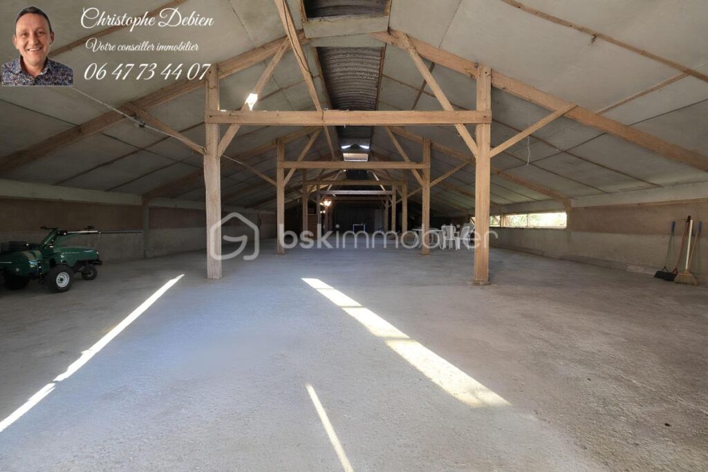 🌿 MAISON PLAIN-PIED – VUE CAMPAGNE SANS VIS-À-VIS – 2 587 M² DE TERRAIN – DÉPENDANCE 350 M² 🌿 – 5 pièces – 2 chambres – 111 m²