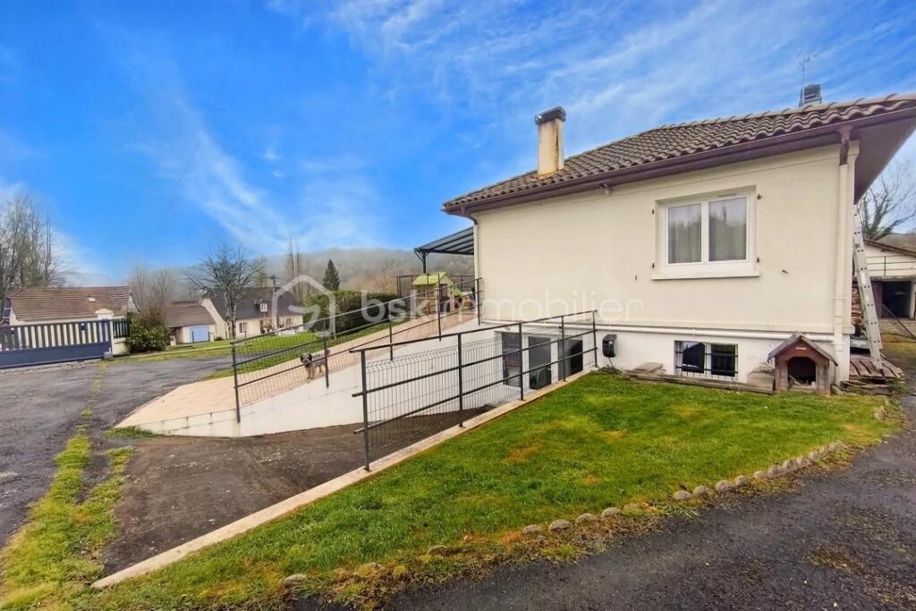 Maison familiale entièrement rénovée secteur recherché – 6 pièces – 4 chambres – 140 m²