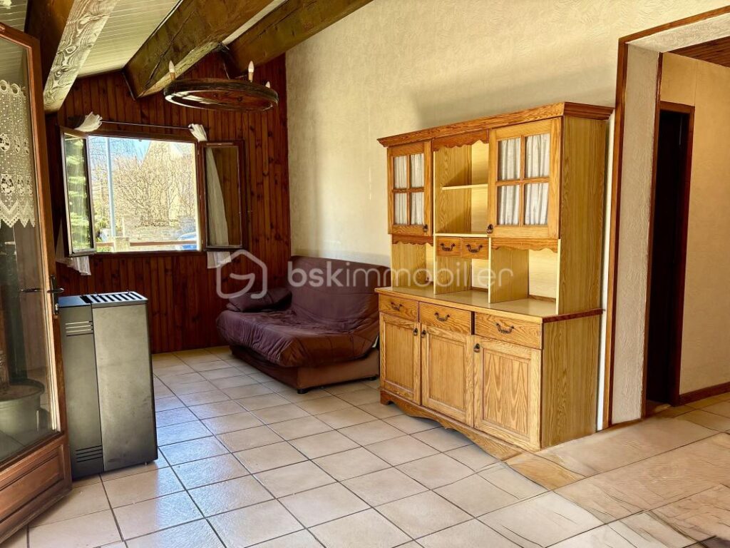 Rare sur le secteur : chalet à Bolquère (66) avec deux appartements indépendants à un prix très attractif – 5 pièces – 3 chambres – 90 m²
