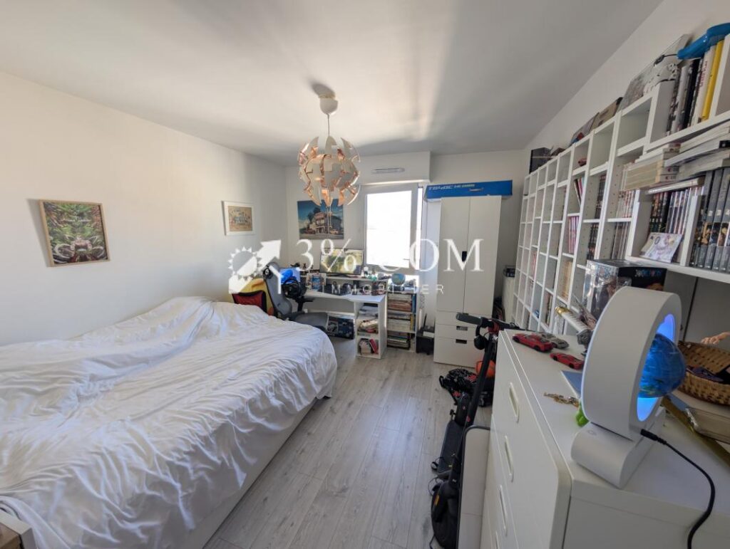 Poissy : grand appartement à vendre avec Jean-Marc DUTREIL – 4 pièces – 3 chambres – 92 m²