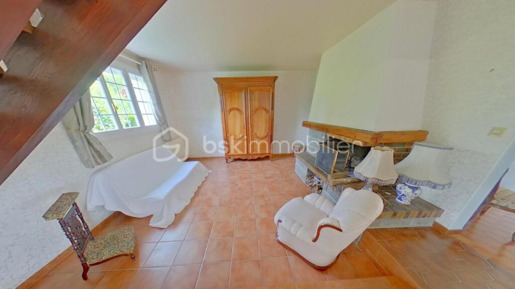 ✨ Maison traditionnelle avec vue panoramique – Cadre exceptionnel à 3 min de Pont-sur-Yonne ✨ – 5 pièces – 4 chambres – 140 m²