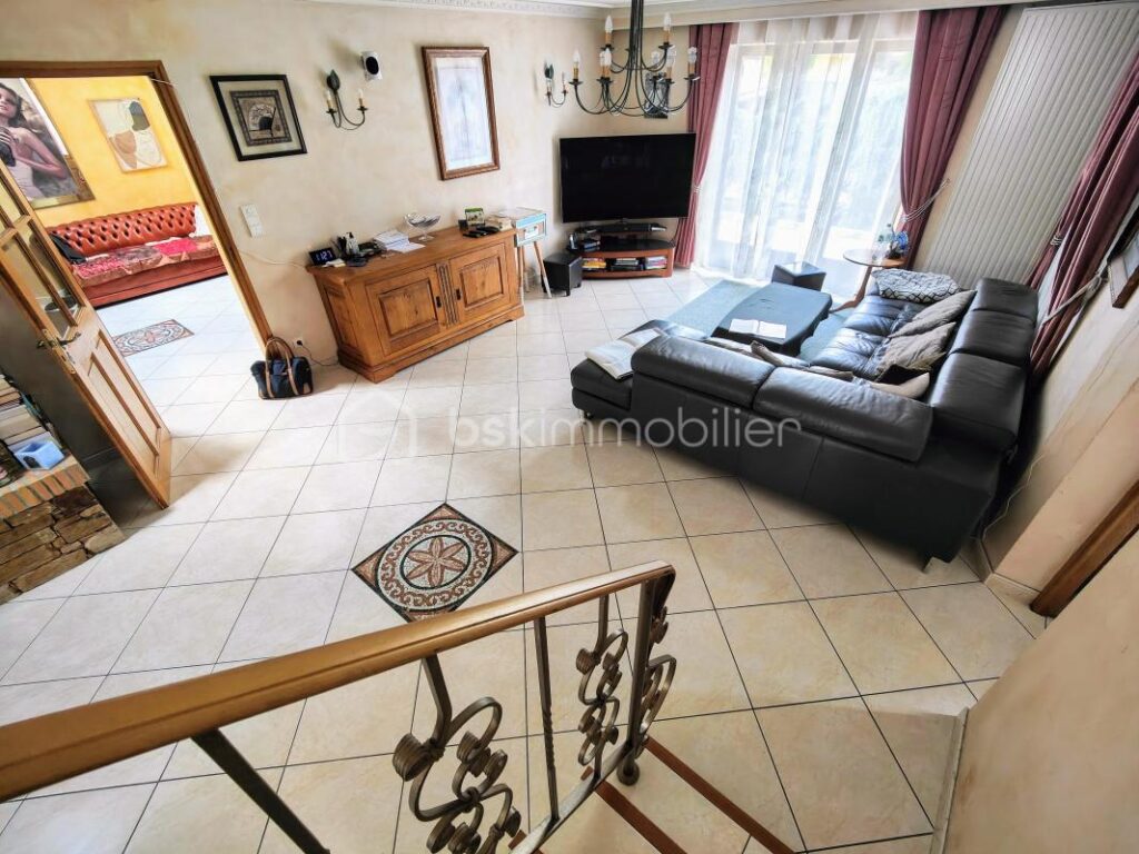 Belle maison 4 ch jardin clos, 2 terrasses au calme ! – 7 pièces – 4 chambres – 180 m²