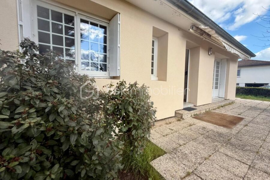 Maison à vendre à Villerest