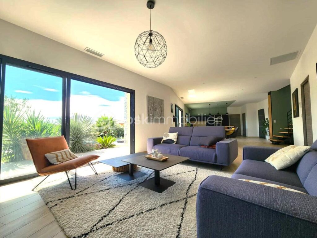 Splendide villa avec vue dominante – 5 pièces – 4 chambres – 171 m²