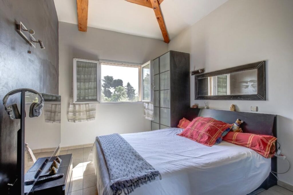 VILLA 6 pièces – GAIRAUT – 6 pièces – 5 chambres – 442 m²