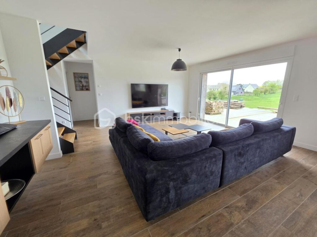 Longère exceptionnelle 330m² rénovée 6 chambres garage terrain 799m² DPE B – 11 pièces – 6 chambres – 330 m²