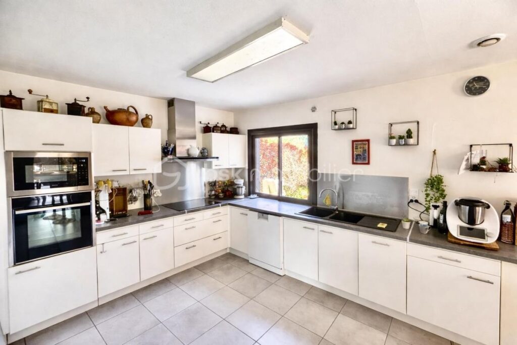 BARRAN – Maison de plain-pied 4 ch sur 4 500 m² – Garage 70m² avec 2 pièces à aménager en studio – 5 pièces – 4 chambres – 122 m²