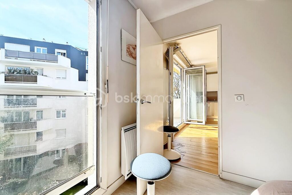 Beau 2 pièces avec balcon plein sud sur Jardin avec Parking et cave – 2 pièces – 1 chambre – 48 m²