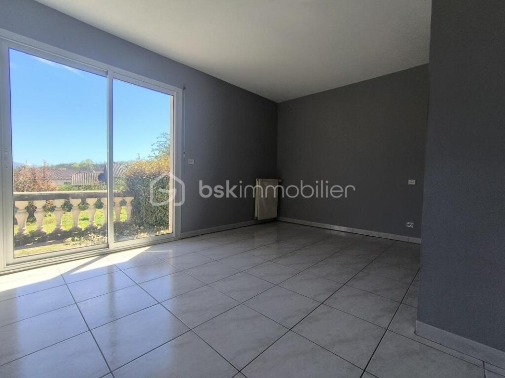 Exclusivité ! Bien rare – Maison familiale 151 m² sur 1 887 m² – 4 chambres – Vue dégagée – 6 pièces – 4 chambres – 151 m²