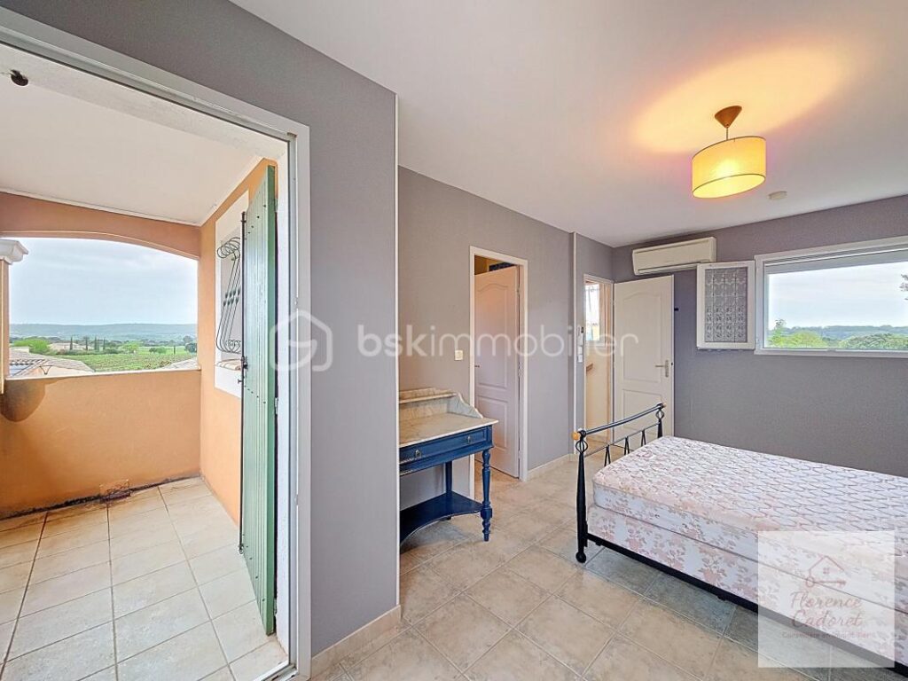 VILLA RECENTE A 10 MIN D&rsquo;UZES – 4 pièces – 3 chambres – 112 m²