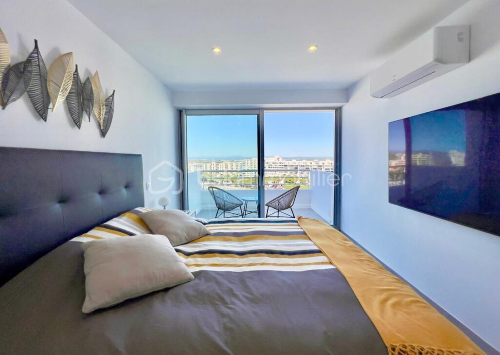 Appartement d&rsquo;exception au Port de CARNON-PLAGE – 3 pièces – 1 chambre – 64 m²