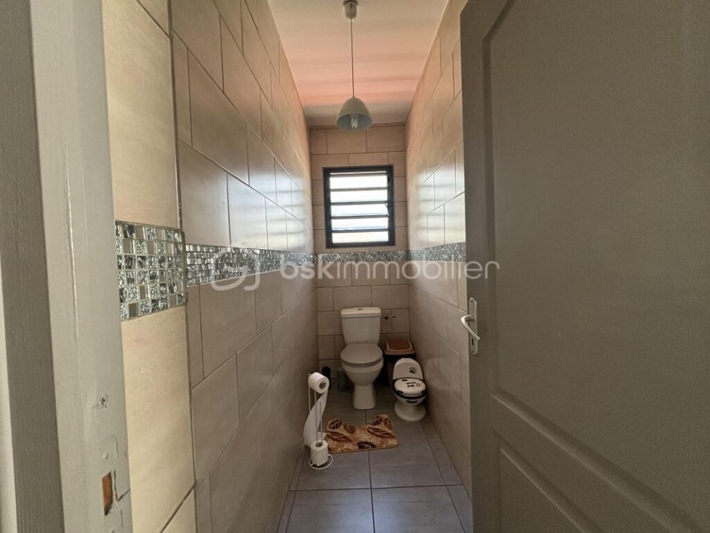 À vendre : Magnifique maison F5 de 2020 dans le cirque de Cilaos, à l’île de La Réunion – 5 pièces – 4 chambres – 137 m²