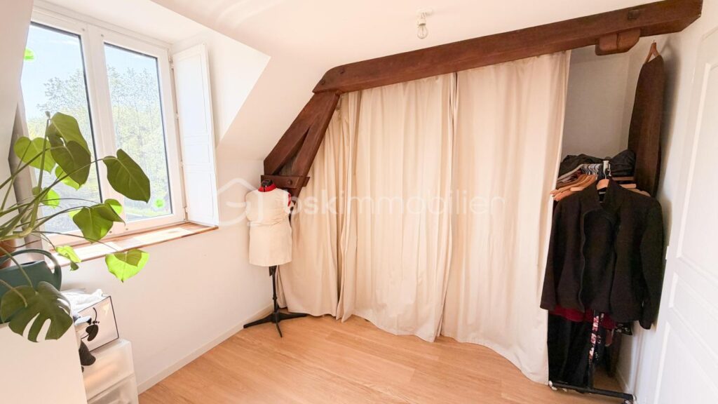 Maison en pierre renovée 100m2 2 chambres – 4 pièces – 2 chambres – 100 m²