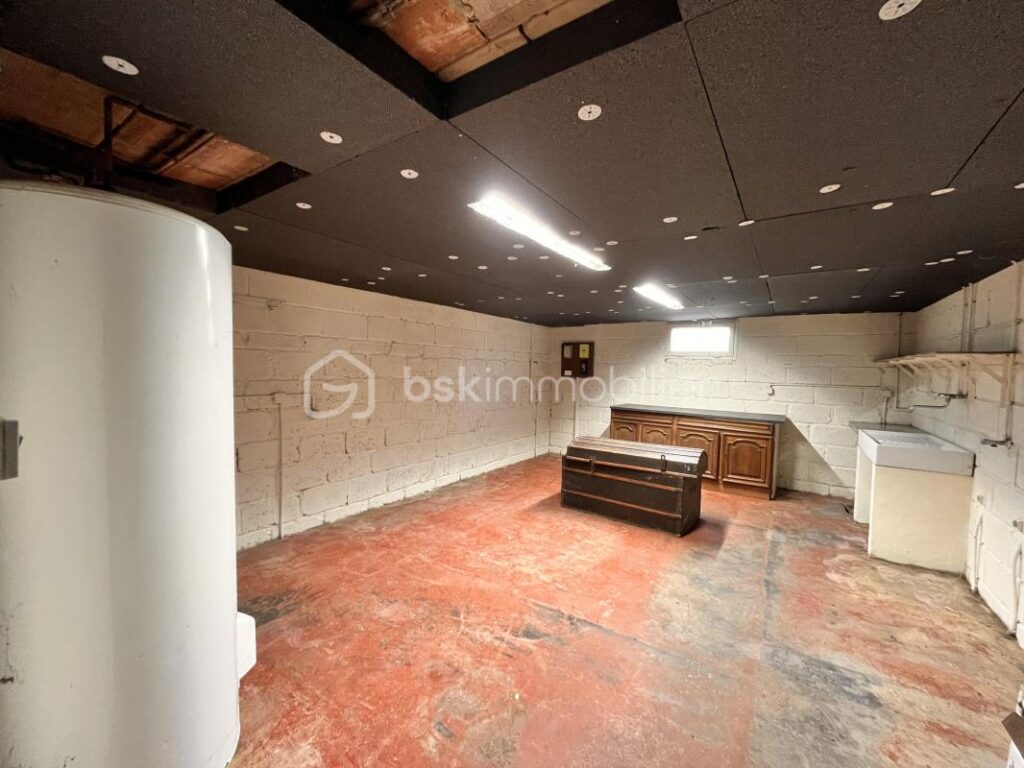 Maison 5 chambres, vie de plain-pied, sous-sol complet – 6 pièces – 5 chambres – 115 m²