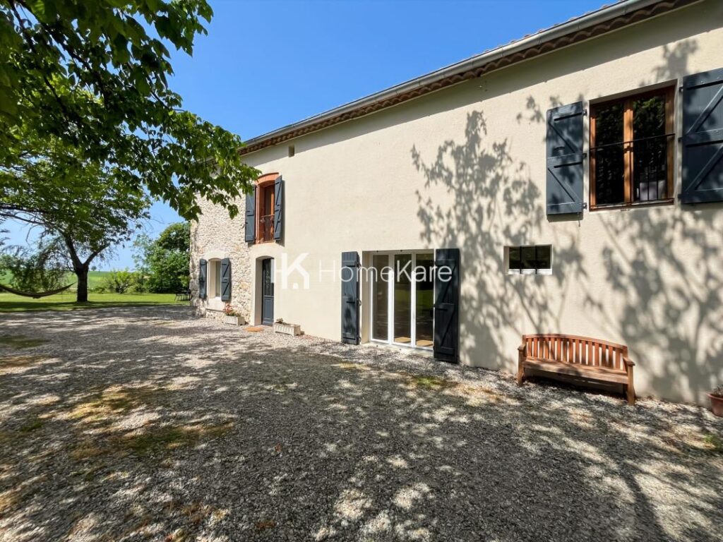 VERITABLE HAVRE DE PAIX EN CAMPAGNE – 5 pièces – 4 chambres – 175 m²