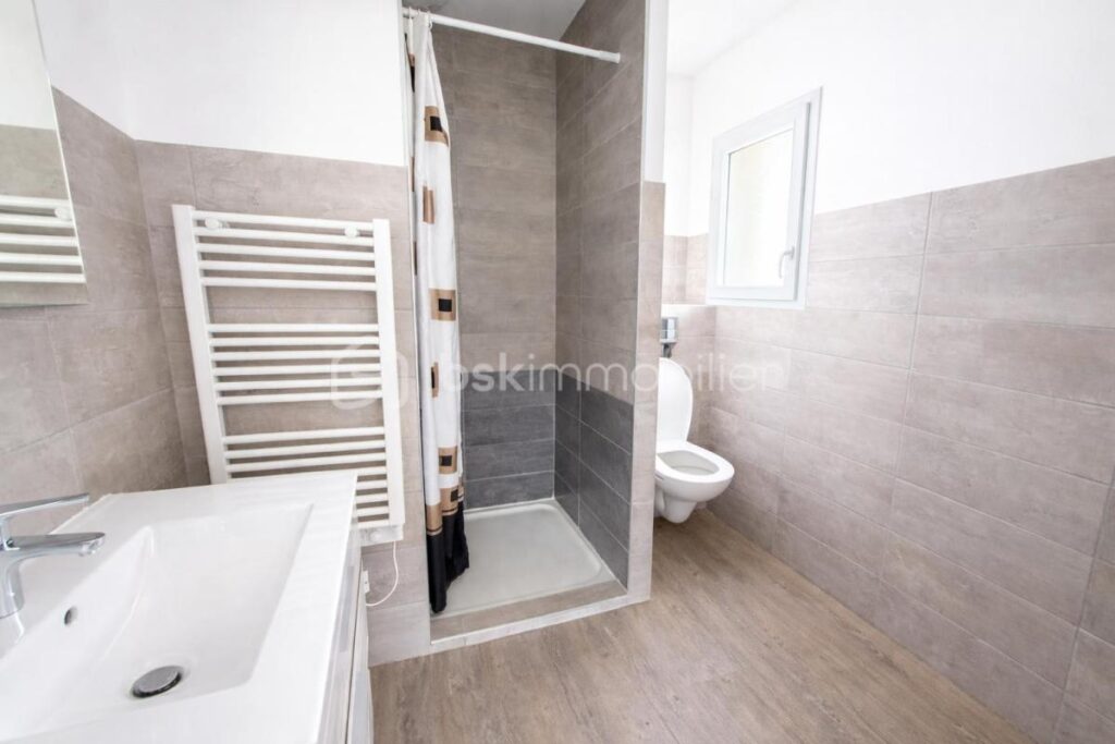COUP DE CŒUR – Maison récente avec vue exceptionnelle à Rovon – 4 pièces – 3 chambres – 124 m²