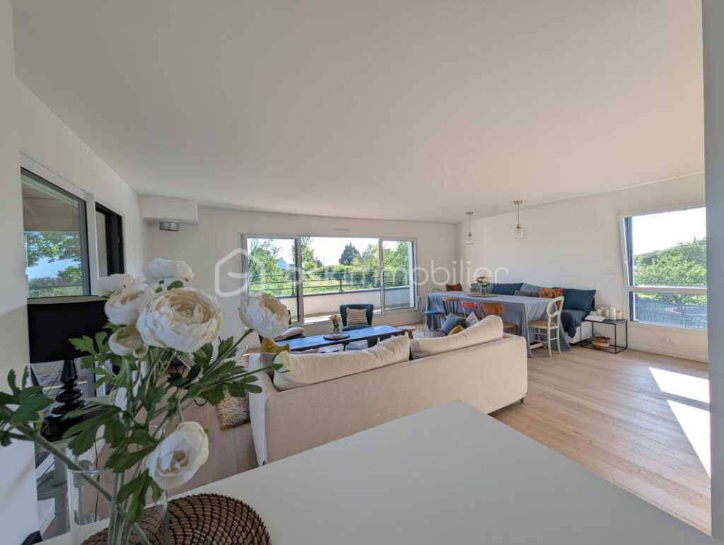 AMBON – MAISON CONTEMPORAINE D’EXCEPTION FACE À L’OCÉAN UN ART DE VIVRE ENTRE CIEL & MER – 5 pièces – 4 chambres – 110 m²
