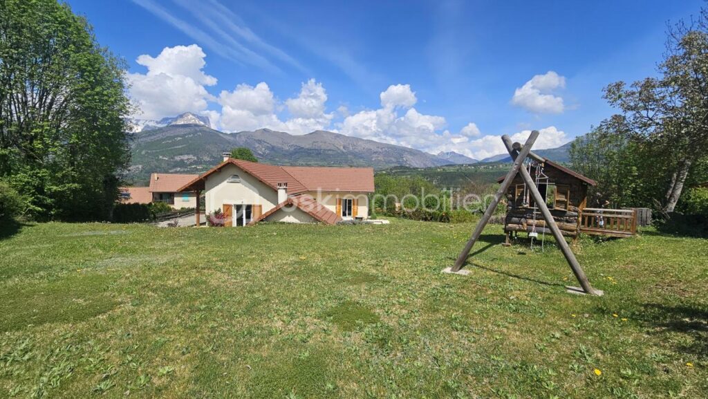 Bien d&rsquo;exception rare à la vente 5 chambres – 7 pièces – 5 chambres – 211 m²
