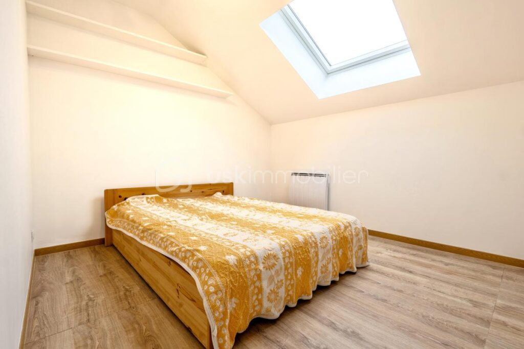 Maison d’architecte de 180m2 – 8 pièces – 7 chambres – 180 m²