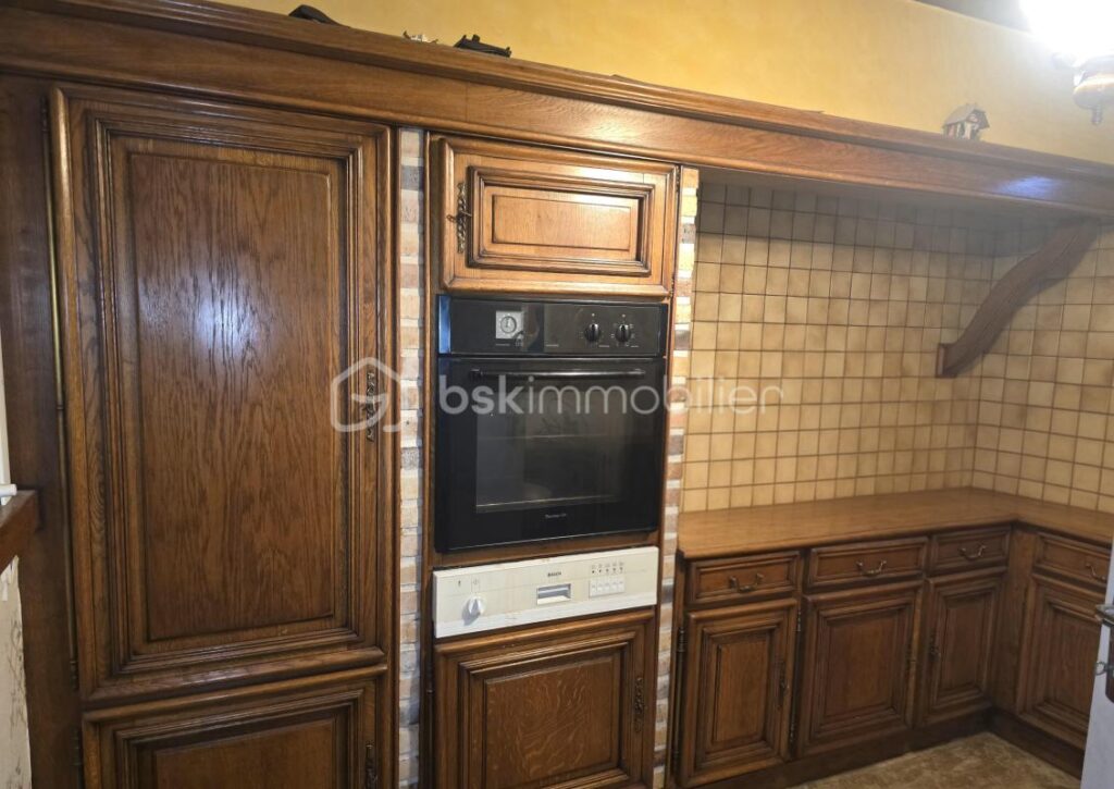 Grande Maison ancienne de caractère à Sens – 11 pièces – 9 chambres – 383 m²