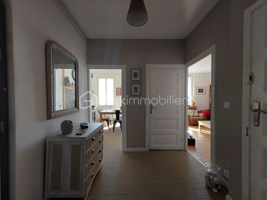 ✨ Appartement T3 avec jardin et vue exceptionnelle à Royat ✨ – 3 pièces – 2 chambres – 65 m²