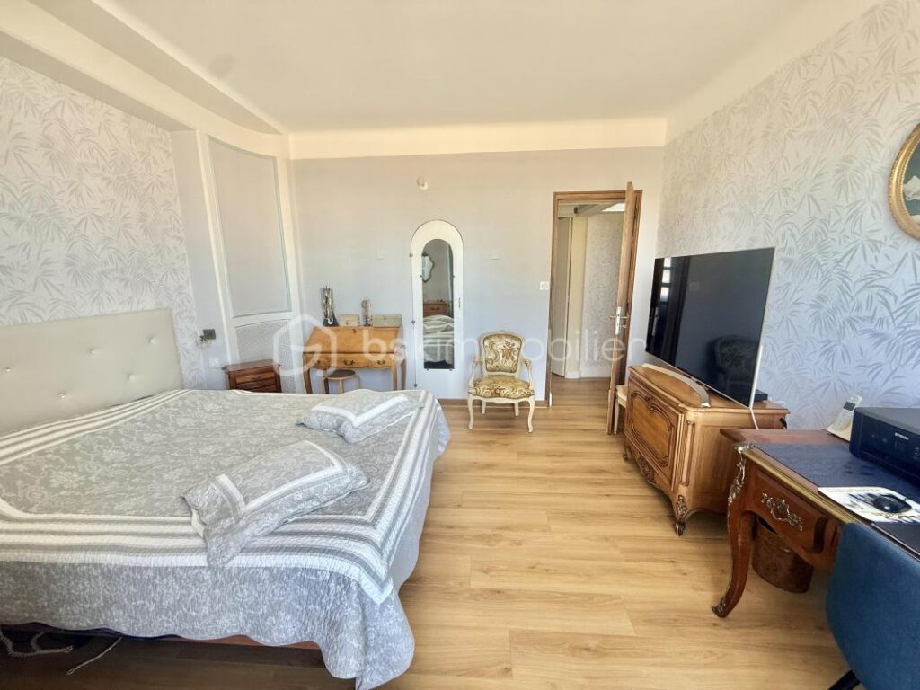 🏙️ Appartement 5 pièces – 86 m² – Centre-ville de Rennes VUE A 180° Au 6ᵉ étage avec ascenseur – 4 pièces – 2 chambres – 86 m²