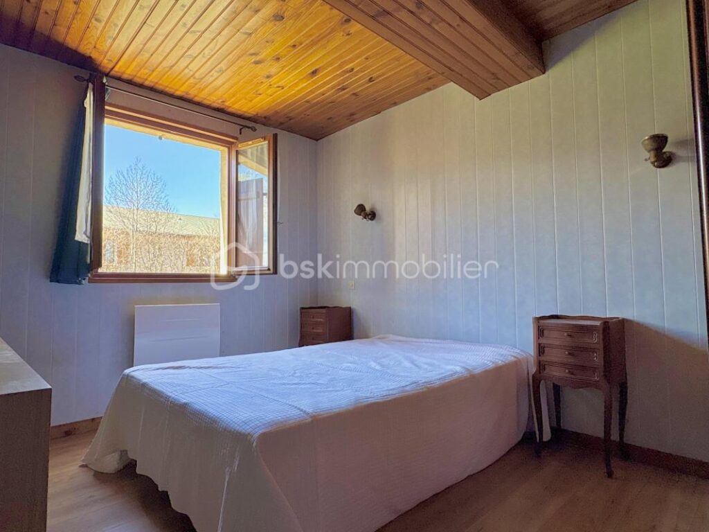 Rare sur le secteur : chalet à Bolquère (66) avec deux appartements indépendants à un prix très attractif – 5 pièces – 3 chambres – 90 m²