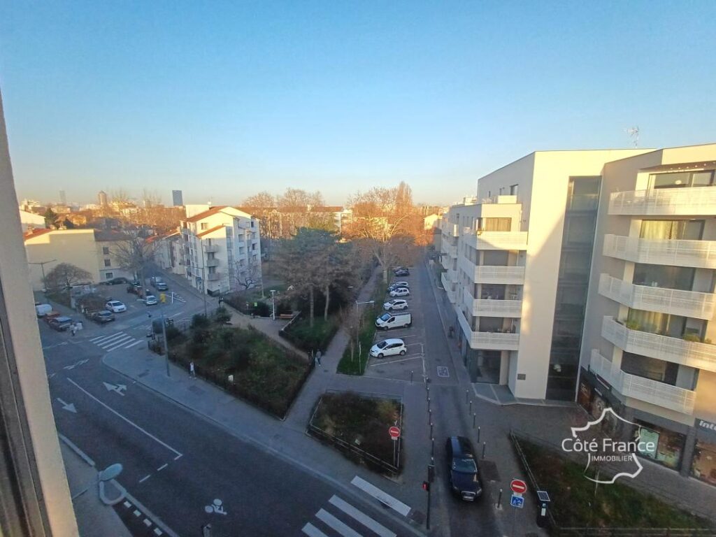Appartement LYON 8 – 4 pièces – 2 chambres – 63 m²