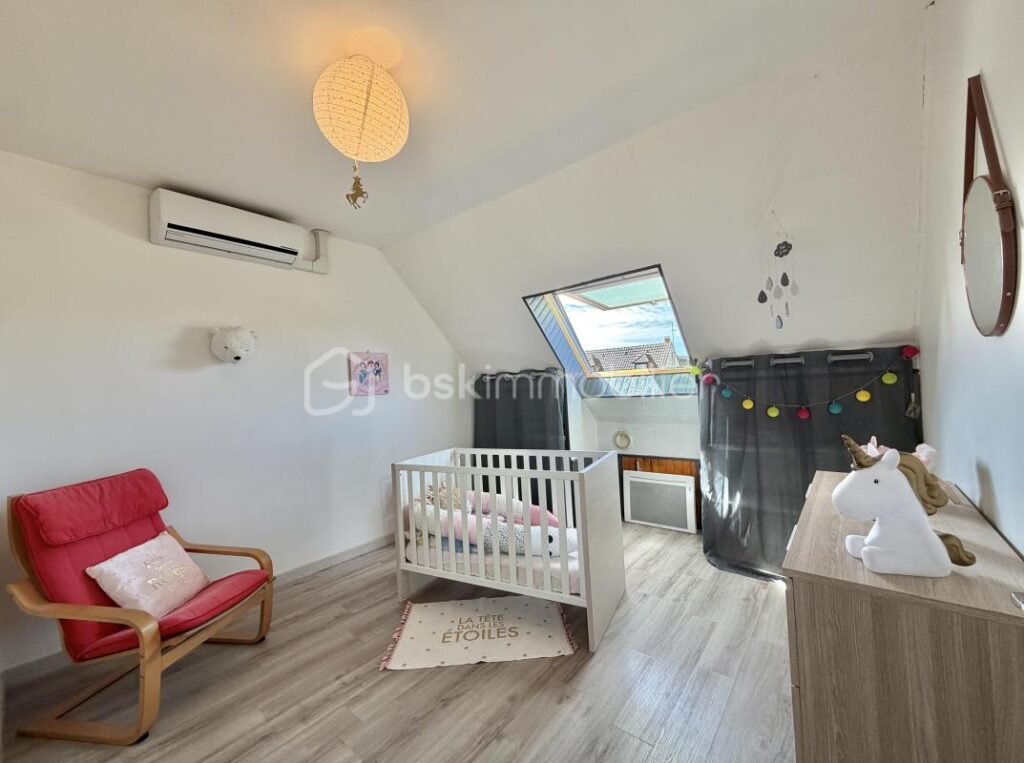 À vendre – Ensemble immobilier avec fort potentiel aux portes de Meaux, sur la commune de Poincy – 10 pièces – 8 chambres – 245 m²