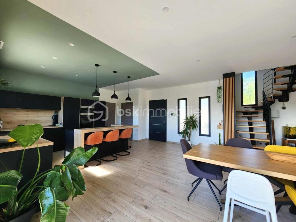 Splendide villa avec vue dominante – 5 pièces – 4 chambres – 171 m²