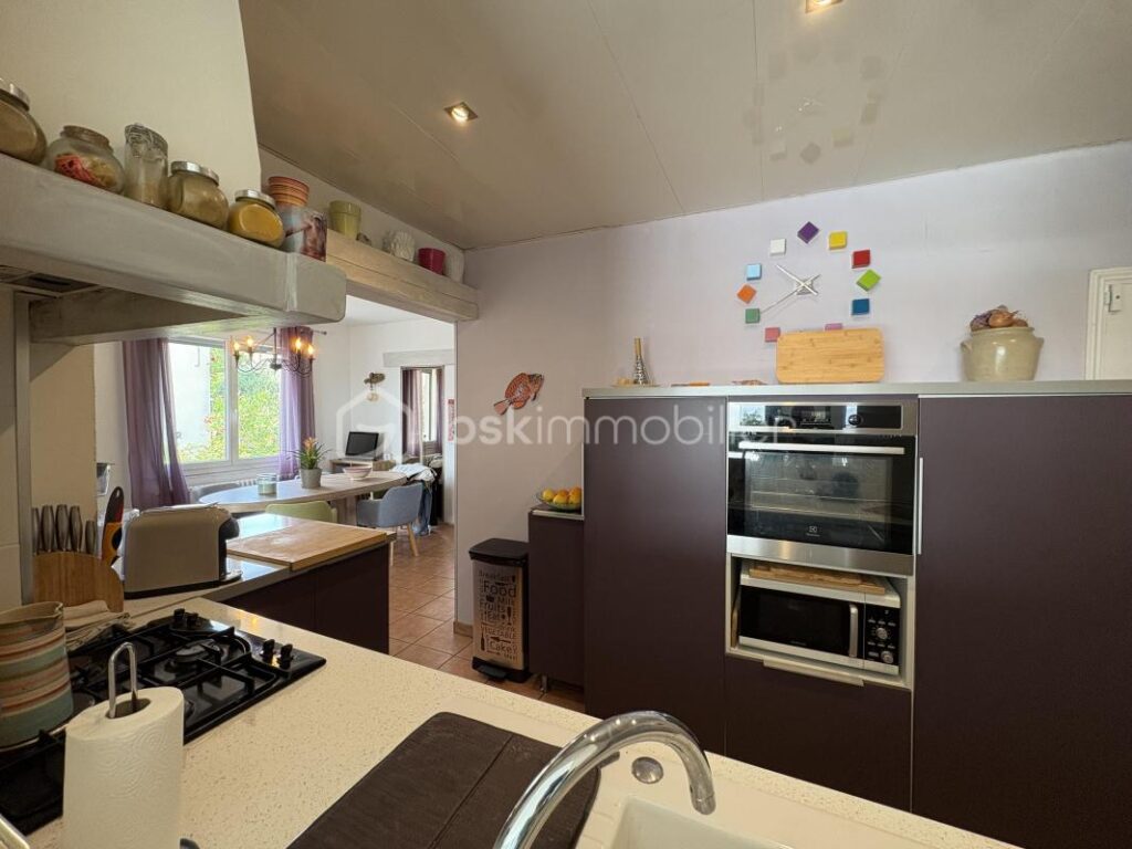 Maison traditionnel Type T5 avec piscine et très belle vue – 5 pièces – 4 chambres – 115 m²