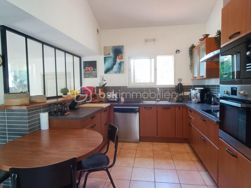 HAVRE DE PAIX : MAISON D&rsquo;ARCHITECTE AVEC VUE IMPRENABLE – 7 pièces – 6 chambres – 220 m²