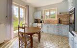 PAVILLON SUR SOUS SOL COMPLET – 8 pièces – 4 chambres – 178 m²