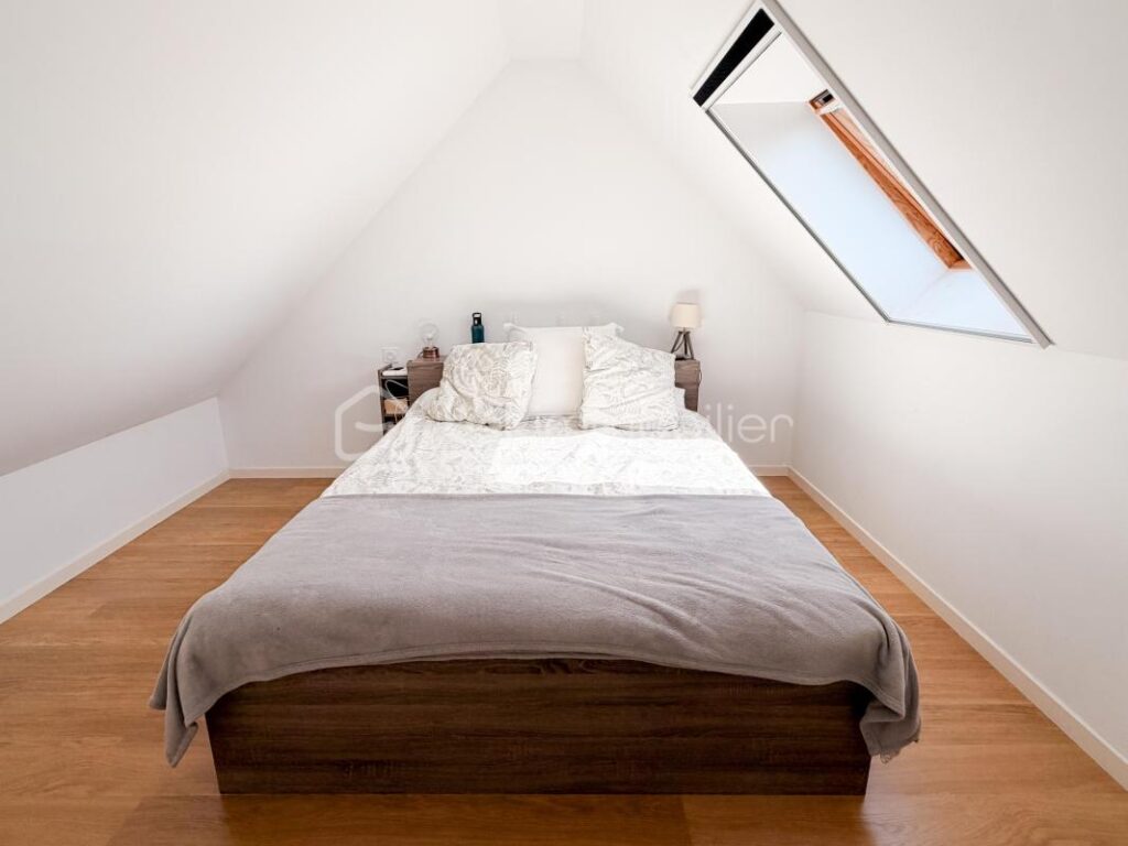 Maison en pierre renovée 100m2 2 chambres – 4 pièces – 2 chambres – 100 m²