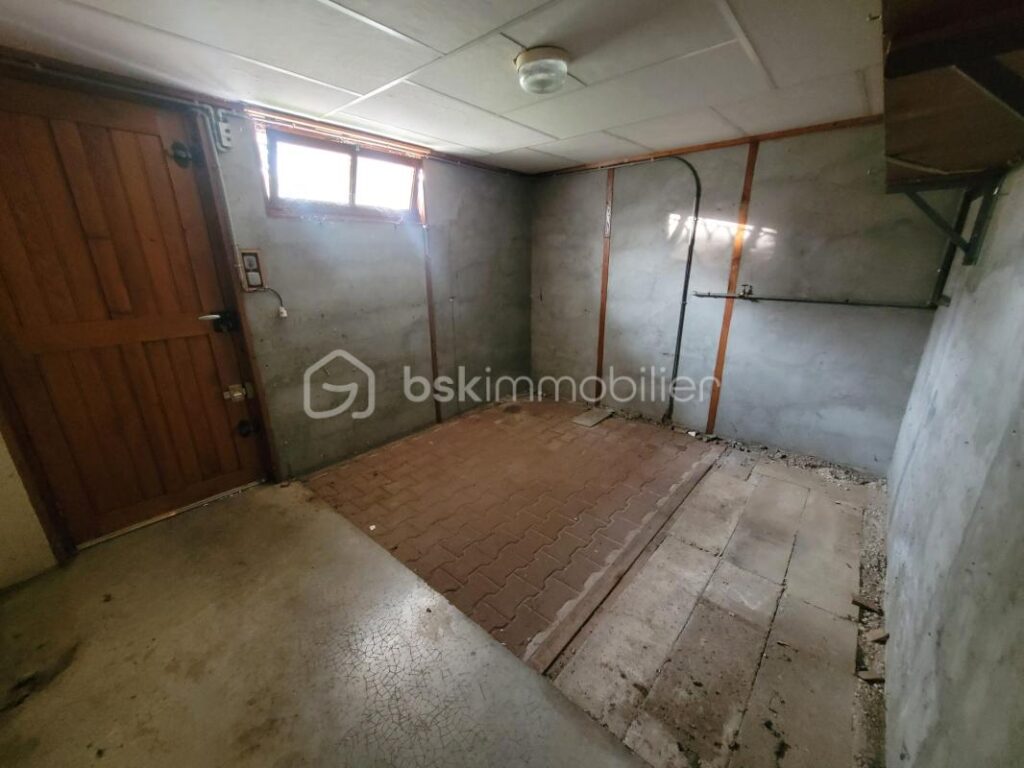 Saint Jean de Moirans Maison Individuelle 380 000 € – 6 pièces – 4 chambres – 180 m²