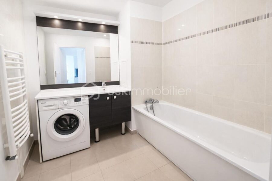 Appartement à vendre à Aubervilliers — Vue sur la ville — photo 14