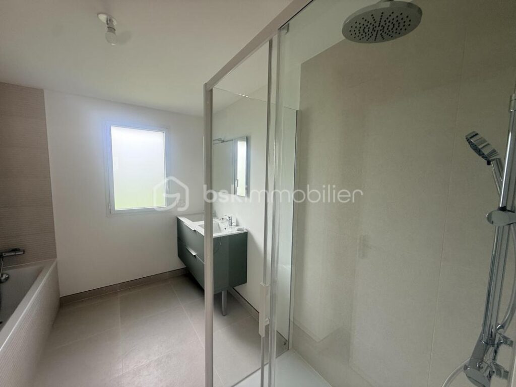 EN EXCLUSIVITÉ – Coup de cœur assuré – Maison neuve 123 m² – Vue exceptionnelle – À 15 min de Rennes – Garage – 6 pièces – 4 chambres – 123 m²