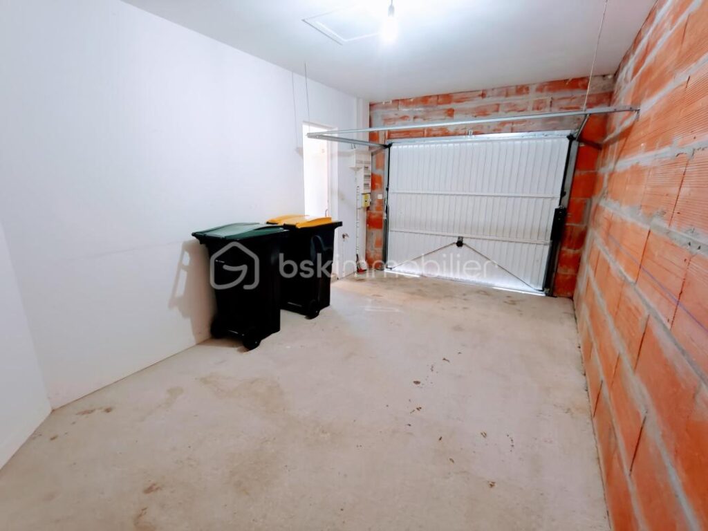 Pavillon plain-pied 3 chambres de 93m², garage, terrain 719m² – 4 pièces – 3 chambres – 92 m²