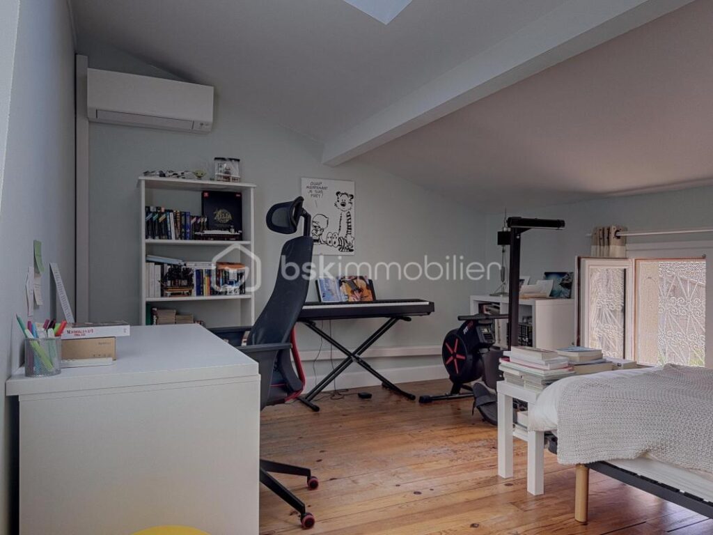 Appartement haut de gamme avec vue sur le Palais des Papes – 6 pièces – 5 chambres – 180 m²