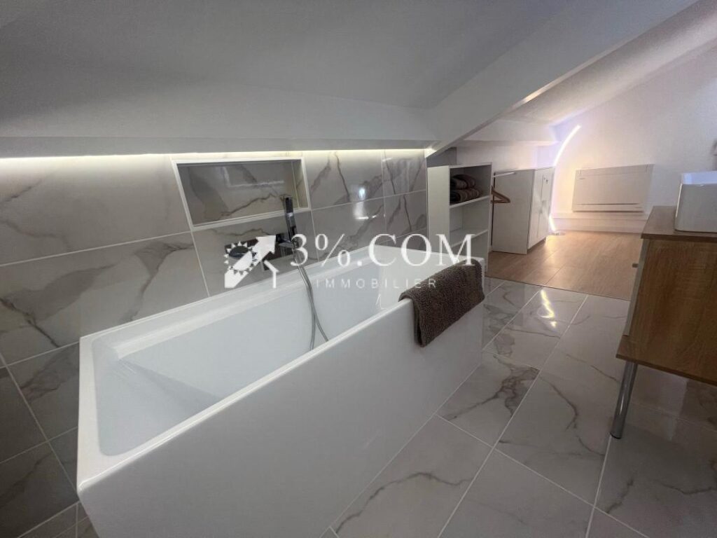 superbe duplex dans une résidence avec piscine – 4 pièces – 3 chambres – 100 m²