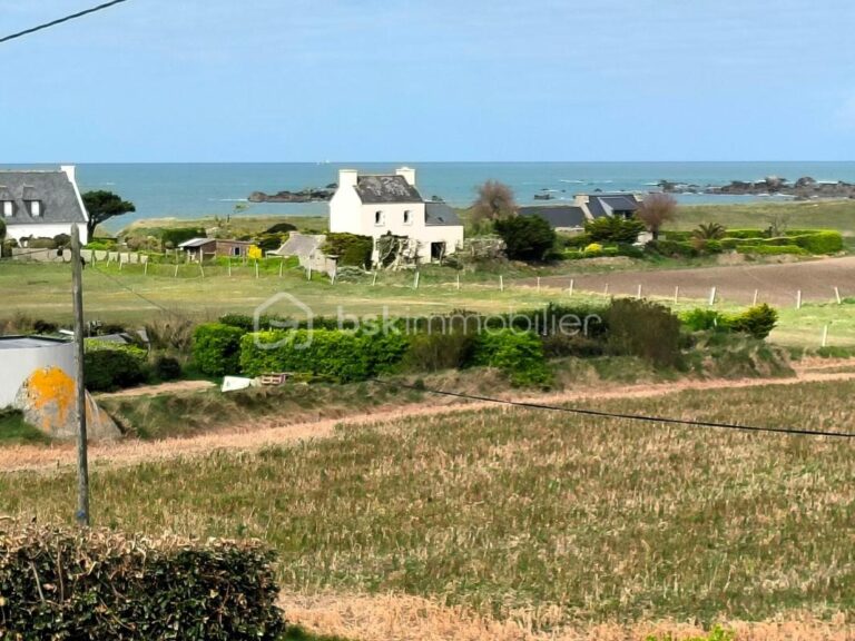 Maison néo-bretonne avec vue mer à Kerlouan – 5 pièces – 3 chambres – 117 m²
