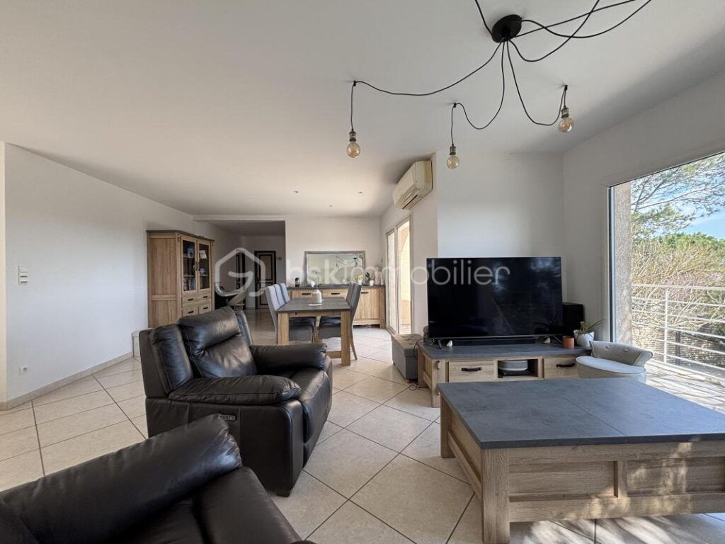 MAISON D’ARCHITECTE SUR RABASTENS – 8 pièces – 5 chambres – 219 m²