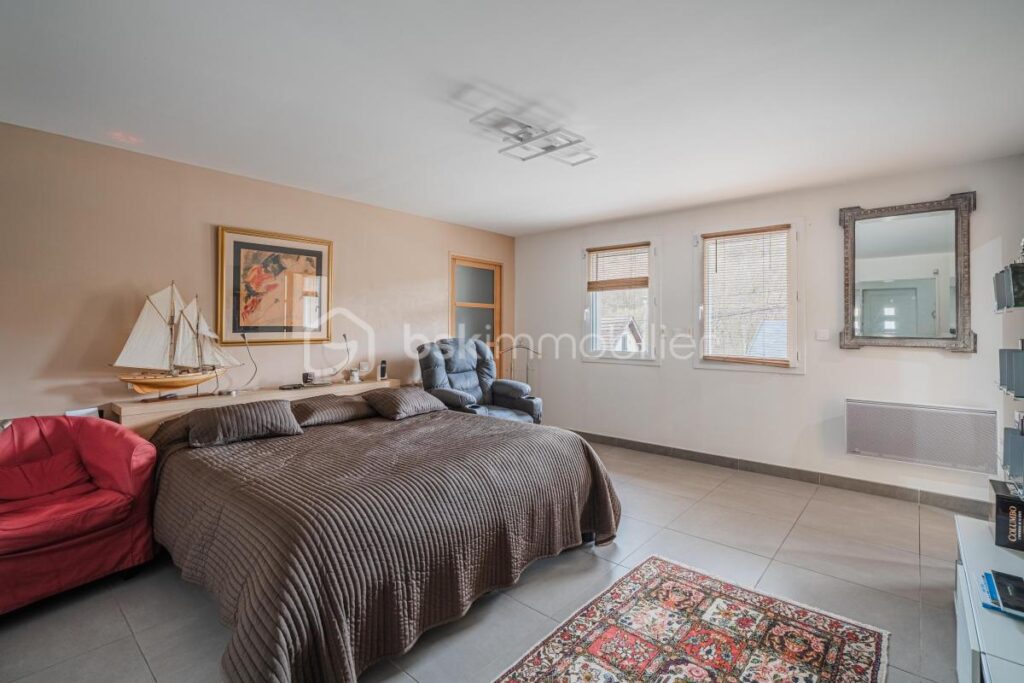 Propriété haut de gamme avec piscine & vue dégagée – 264 m² Brié et Angonnes – 8 pièces – 4 chambres – 274 m²