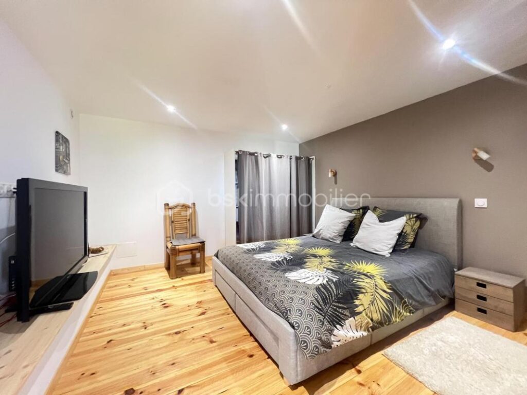 DOMAINE D’EXCEPTION 215m² – VUE CÉVENNES – SPA & GÎTE – 8 pièces – 4 chambres – 215 m²