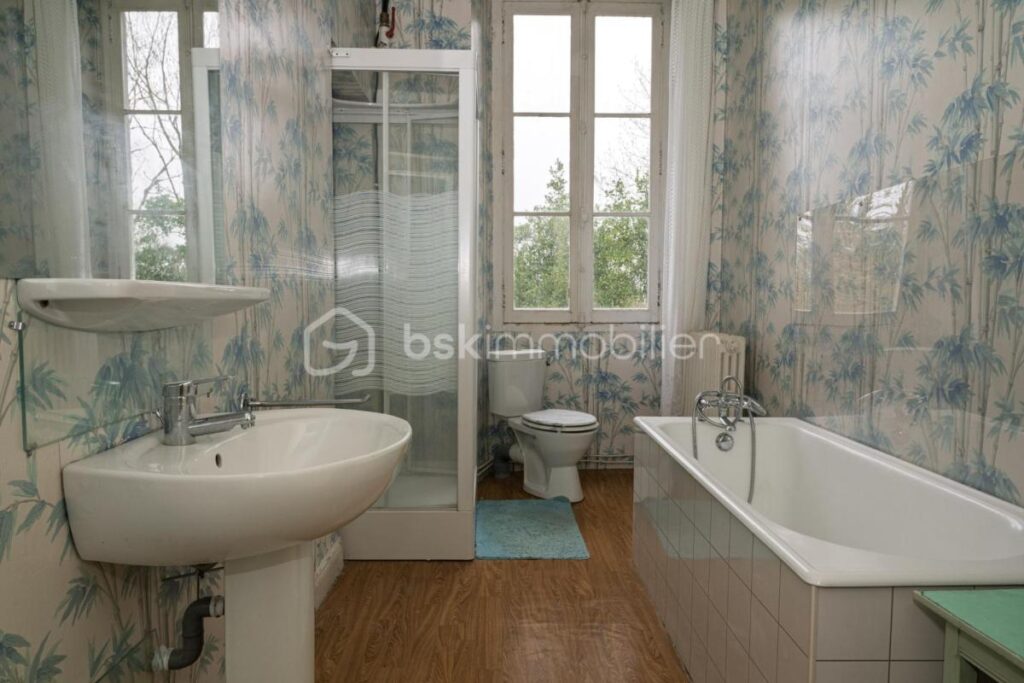 Domaine de charme sur les côteaux Est de Tarbes – NR pièces – NR chambres – 720 m²