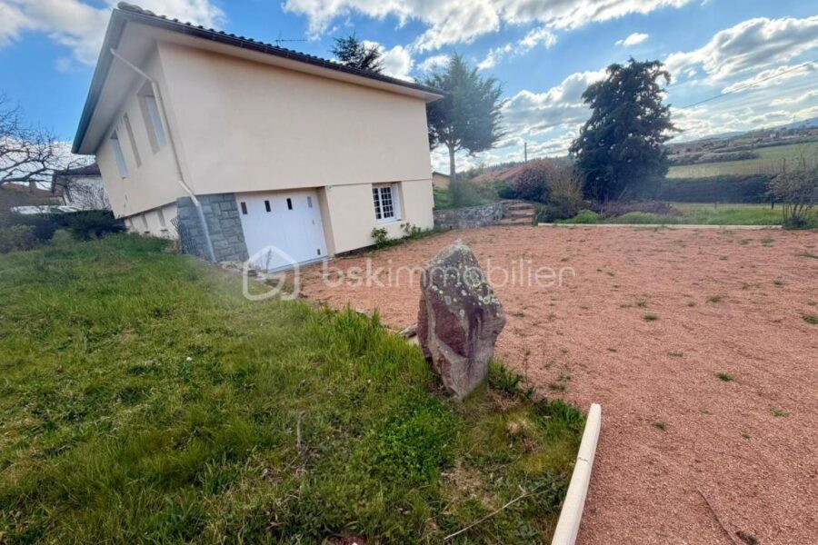 Maison à vendre à Villerest