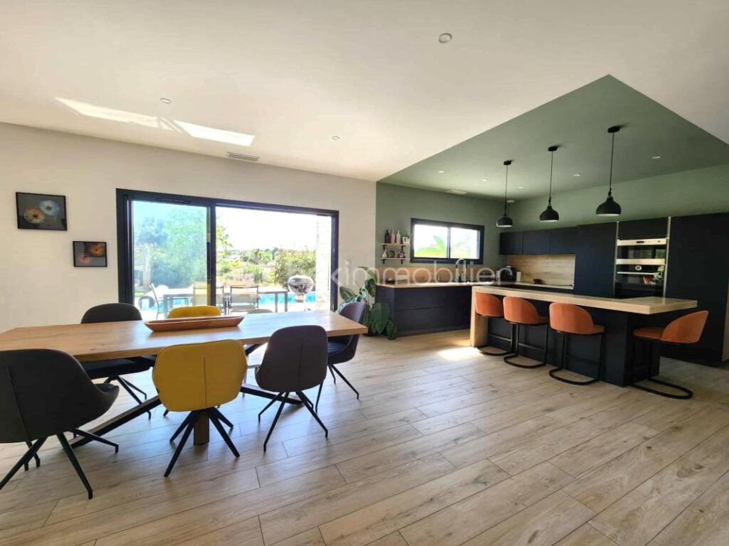 Splendide villa avec vue dominante – 5 pièces – 4 chambres – 171 m²