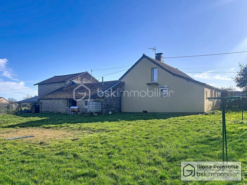 Maison avec dépendances et 1 hectare de terrain – 5 pièces – 4 chambres – 100 m²