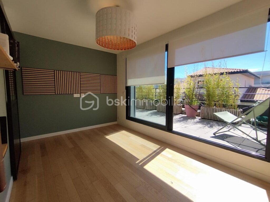 VILLA 3 FACES – 4 CHAMBRES – PISCINE – TOULOUGES – 5 pièces – 4 chambres – 119 m²