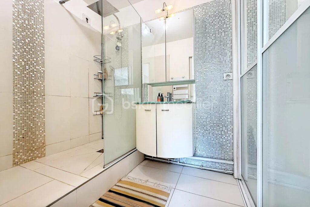 Beau 2 pièces avec balcon plein sud sur Jardin avec Parking et cave – 2 pièces – 1 chambre – 48 m²